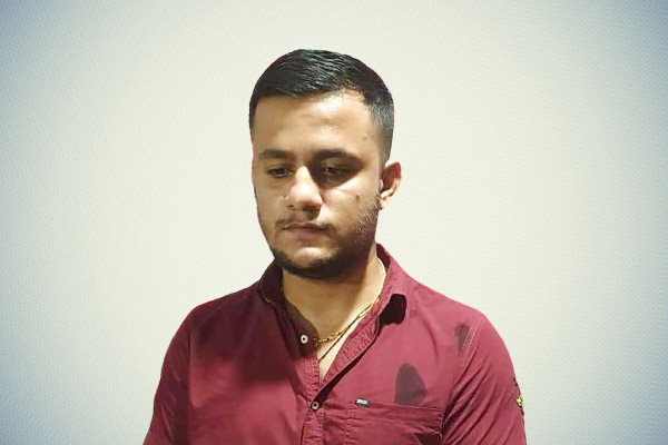 Gujarat police arrests 26-year-old man for abusing giving rape threats to stand-up comedian Gujarat police arrests 26-year-old man for abusing giving rape threats to stand-up comedian