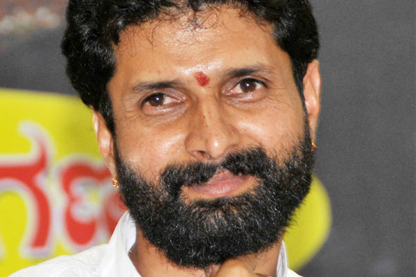 Karnataka minister CT Ravi Corona positive wife and staff members negative Karnataka minister CT Ravi Corona positive wife and staff members negative