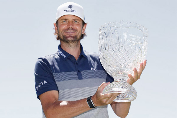 Former tennis player Mardi Fish wins celebrity gold title Former tennis player Mardi Fish wins celebrity gold title