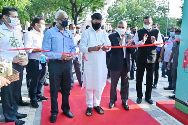 First Indian Public Electric Vehicle Charging Plaza inaugurated in Delhi First Indian Public Electric Vehicle Charging Plaza inaugurated in Delhi