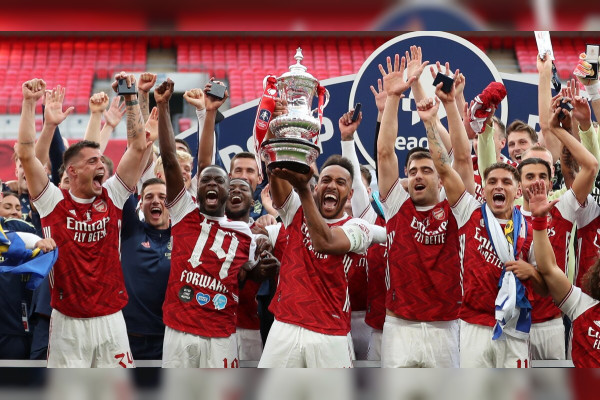 Arsenal beat Chelsea 2-1 to win record 14th FA Cup Arsenal beat Chelsea 2-1 to win record 14th FA Cup