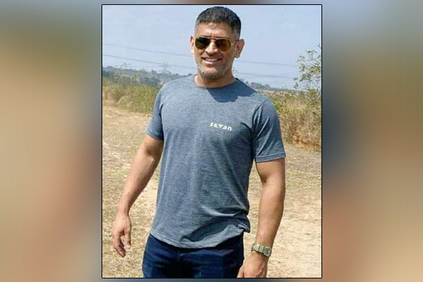 MS Dhoni new look goes viral ahead of IPL 2020 MS Dhoni new look goes viral ahead of IPL 2020