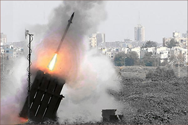 Israeli security forces fired rockets while retaliating on the Gaza Strip Israeli security forces fired rockets while retaliating on the Gaza Strip