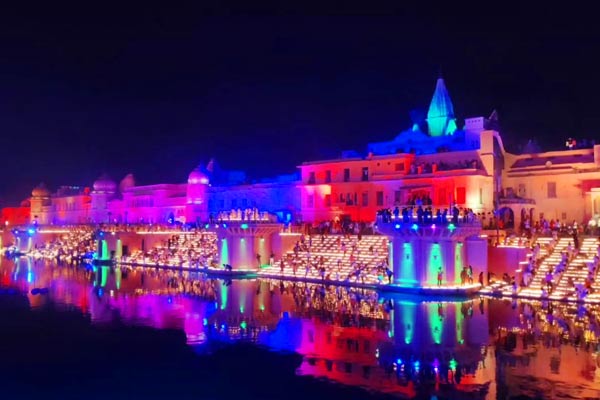 Preparing to celebrate Diwali today on the banks of Saryu sanitized temples Preparing to celebrate Diwali today on the banks of Saryu sanitized temples