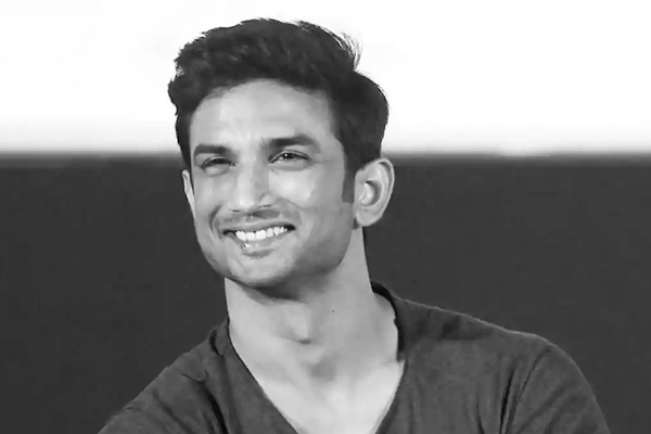 Sushant allegedly signalled family about Rhea blackmailing & scheming to put him in mental hospit Sushant allegedly signalled family about Rhea blackmailing & scheming to put him in mental hospit