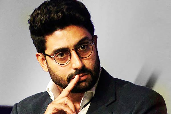 Abhishek Bachchan thanks fans after recovery from COVID-19 Hrithik Roshan has a sweet reply Abhishek Bachchan thanks fans after recovery from COVID-19 Hrithik Roshan has a sweet reply