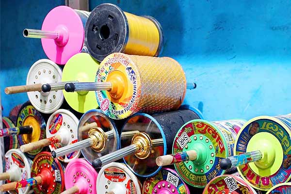 Delhi shopkeepers not to sell Chinese manja kites for Independence Day celebrations this year Delhi shopkeepers not to sell Chinese manja kites for Independence Day celebrations this year