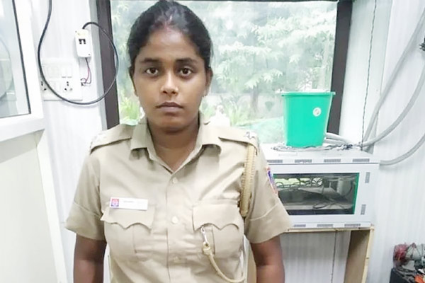 Woman arrested to collect COVID-19 challan as Delhi Police ASI Woman arrested to collect COVID-19 challan as Delhi Police ASI